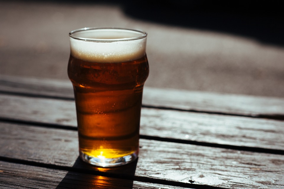 Guide to Buying Home Beer Brewing Supplies